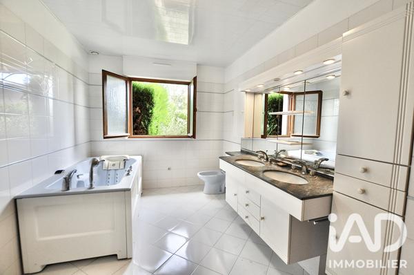 Location maison 7 pièces 198,69 m² Morainvilliers