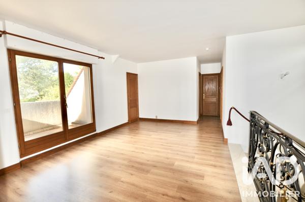 Location maison 7 pièces 198,69 m² Morainvilliers