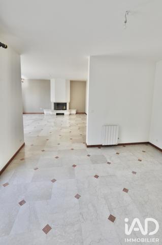 Location maison 7 pièces 198,69 m² Morainvilliers