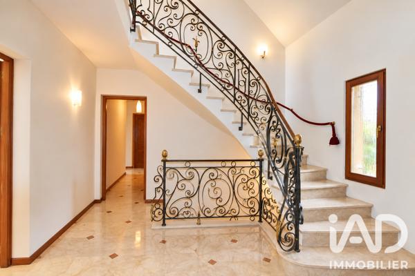 Location maison 7 pièces 198,69 m² Morainvilliers