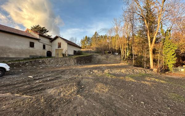 Terrain à vendre    Châteauvieux