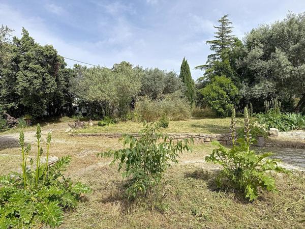 Terrain constructible de 1004m² à Flayosc