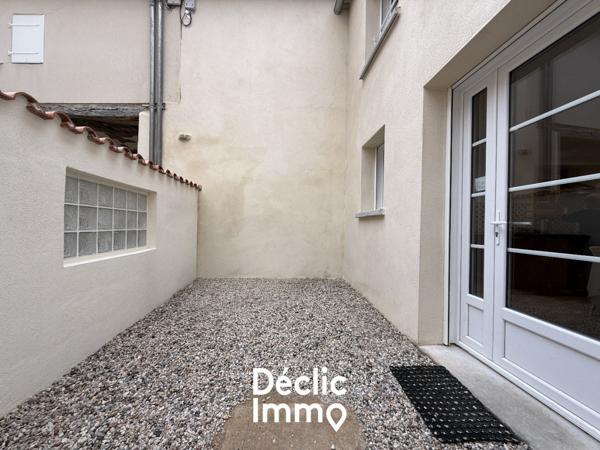 Vente maison de ville Neuville de poitou, 73m² 3 pièces 177 500€ avec garage