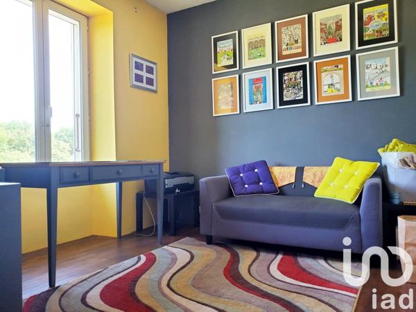 Maison 9 pièces de 225 m² à Melle (79500)