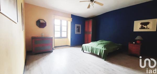 Maison 9 pièces de 225 m² à Melle (79500)