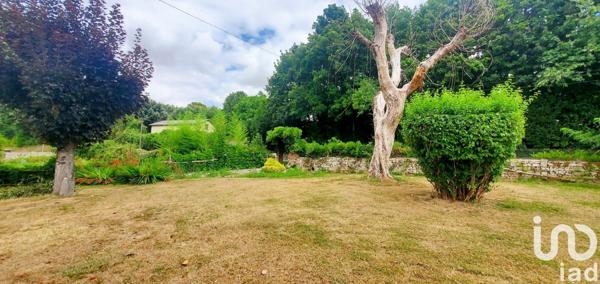 Maison 9 pièces de 225 m² à Melle (79500)