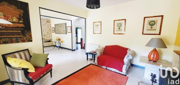 Maison 9 pièces de 225 m² à Melle (79500)