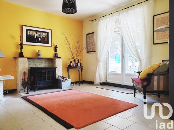 Maison 9 pièces de 225 m² à Melle (79500)