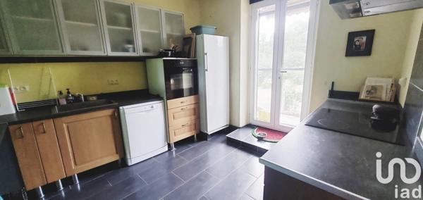 Maison 9 pièces de 225 m² à Melle (79500)