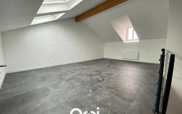 Appartement à vendre    3 pièces • 71,10 m2 Vaux-le-Pénil