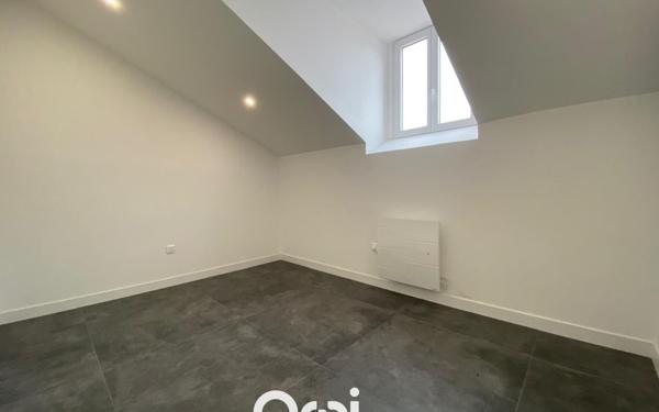 Appartement à vendre    3 pièces • 71,10 m2 Vaux-le-Pénil