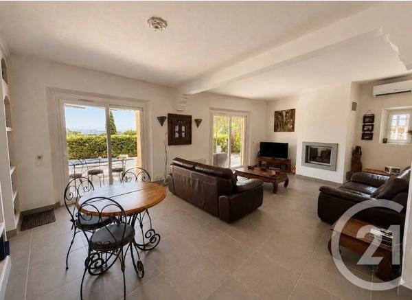 Maison à vendre  7 pièces - 130 m 2   STE MAXIME  - 83