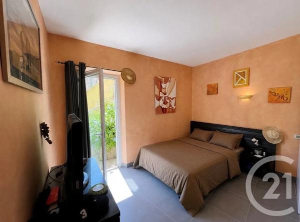 Maison à vendre  7 pièces - 130 m 2   STE MAXIME  - 83