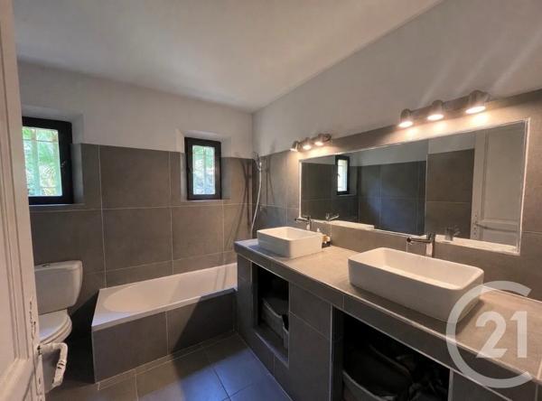Maison à vendre  7 pièces - 130 m 2   STE MAXIME  - 83