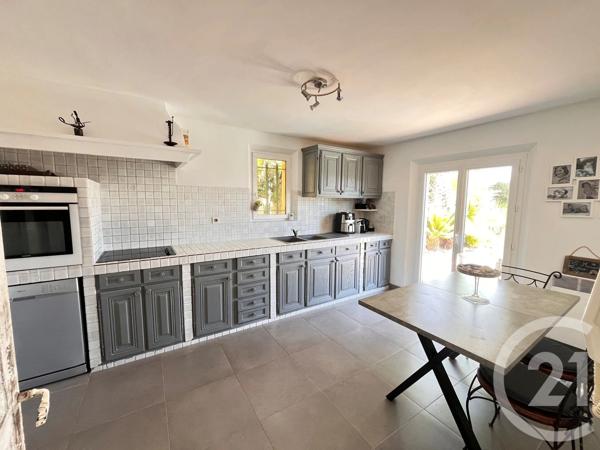 Maison à vendre  7 pièces - 130 m 2   STE MAXIME  - 83