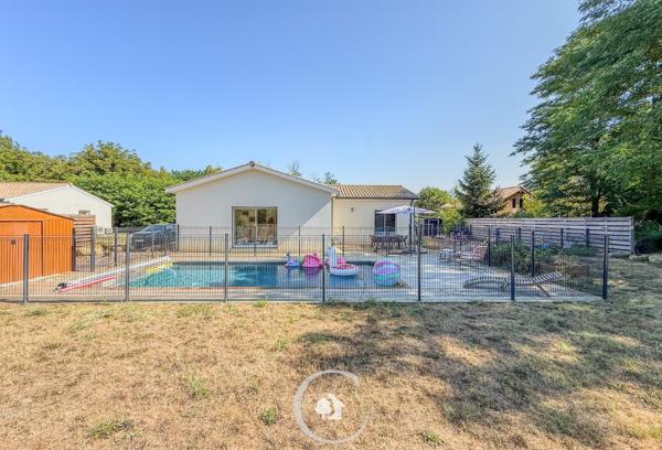 MAISON CONTEMPORAINE T4 2022 - 3 CHAMBRES - PISCINE - VUE FO