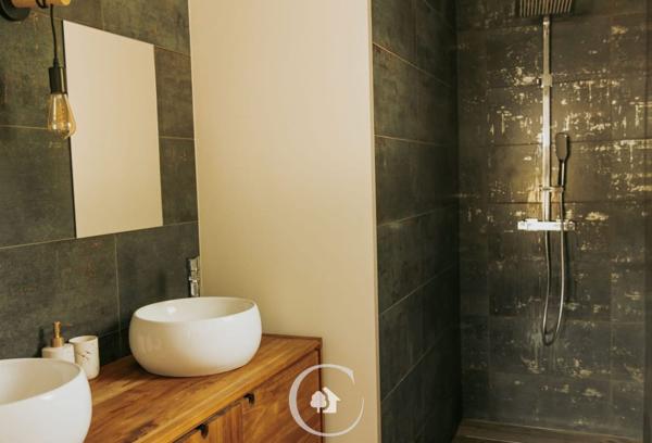 MAISON CONTEMPORAINE T4 2022 - 3 CHAMBRES - PISCINE - VUE FO