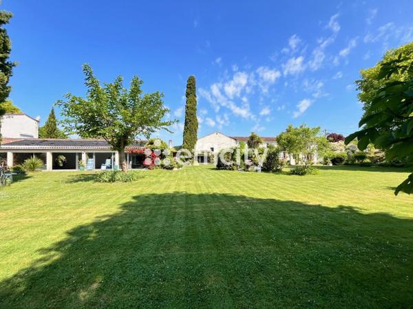 Maison 6 pièces - 420 m²