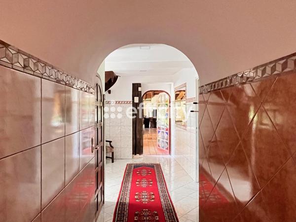 Maison 6 pièces - 420 m²