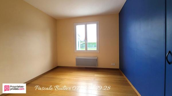 Pavillon 3 chambres avec vie de plain-pied - VERNANTES (49390)