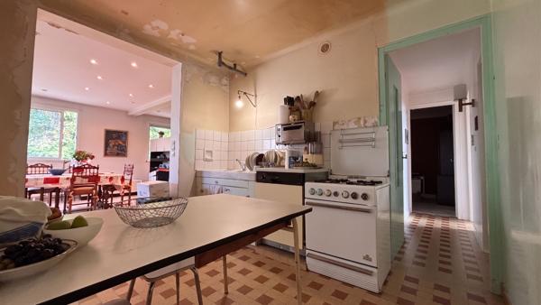 Vaste Maison Familiale de 208m2 habitable à Fort Potentiel