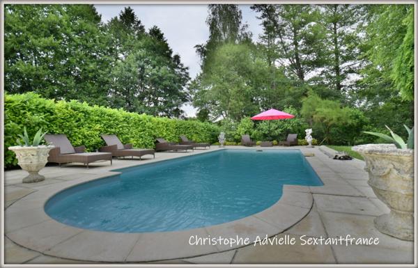 Moulin avec 3 logements, gîte indépendant, granges, piscine sur 4.9 Ha