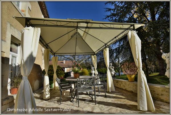 Moulin avec 3 logements, gîte indépendant, granges, piscine sur 4.9 Ha