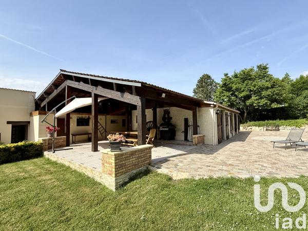 Maison à vendre 8 pièces 218 m² Pontpoint