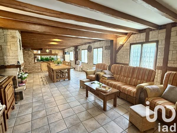 Maison à vendre 8 pièces 218 m² Pontpoint
