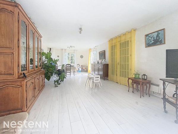 Maison avec vie de plain pied, 145m² , 5 chambres sur SCAER proche commodités