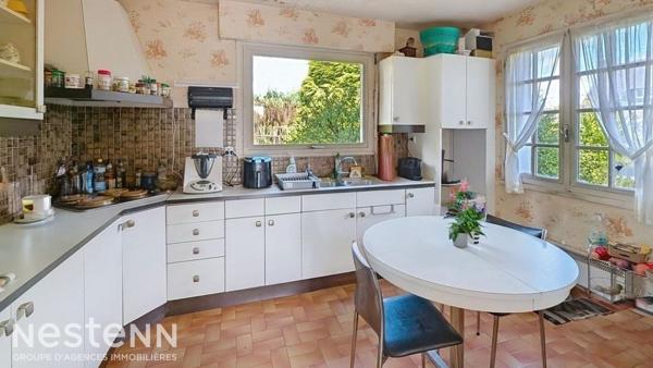 Maison avec vie de plain pied, 145m² , 5 chambres sur SCAER proche commodités