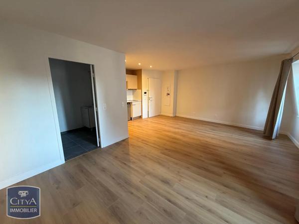 Appartement à louer 1 pièce 33.9m²