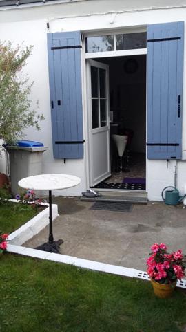 Exclusivite - A Vendre Nantes Quartier Chantenay - Ste Anne Appartement 38 M2 Avec Jardin Privatif.