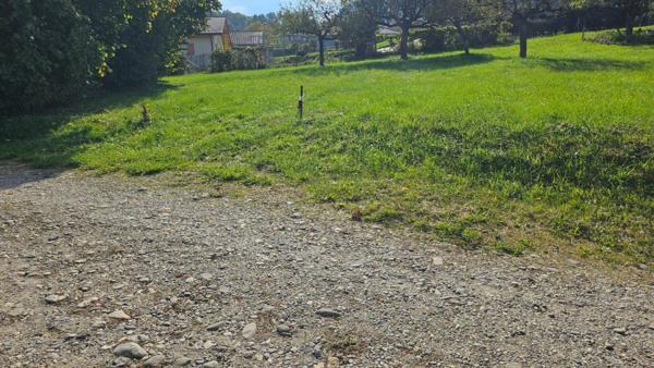 Terrain à bâtir d'une superficie de 700m² à ARVILLARD (73110)