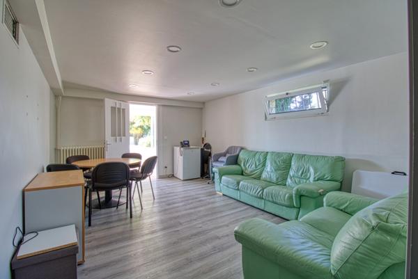 Magnifique Villa 4/5 chambres, piscine, vue dégagée au calme absolu