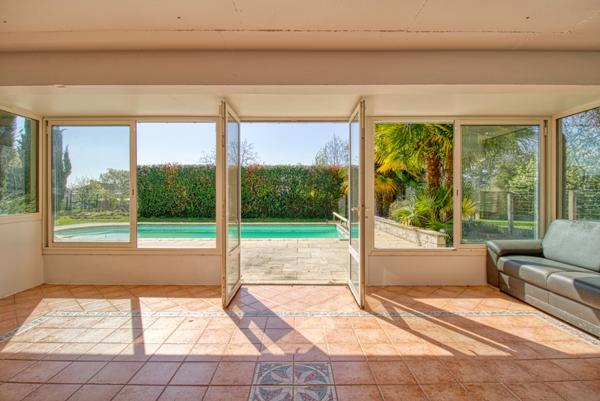 Magnifique Villa 4/5 chambres, piscine, vue dégagée au calme absolu