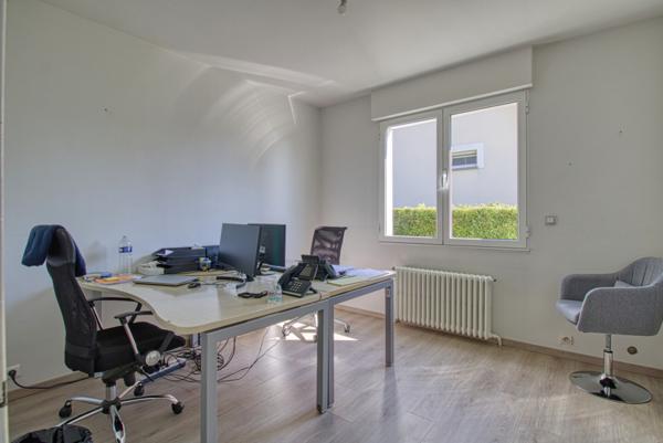 Magnifique Villa 4/5 chambres, piscine, vue dégagée au calme absolu