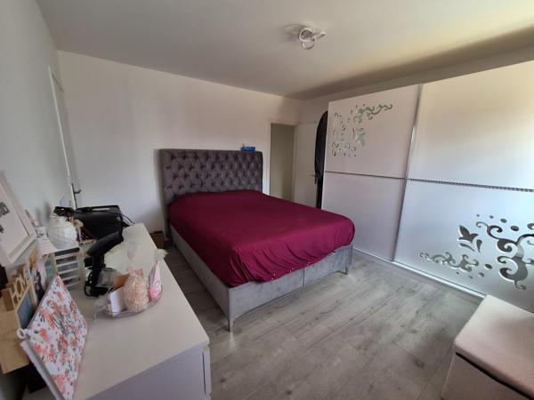 Appartement à VILLARS, 42390 - 5 pièces 100m²
