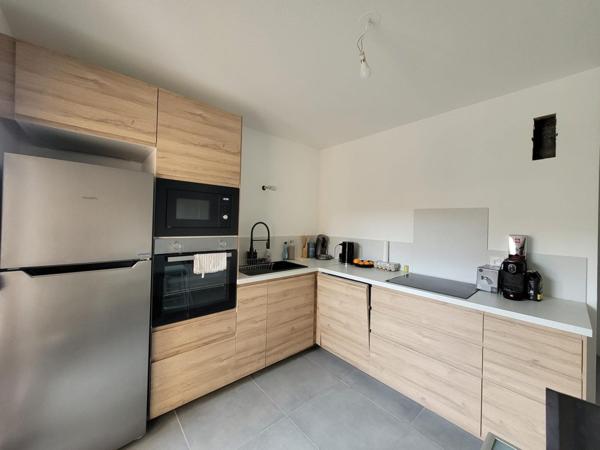 Appartement à ROCHE-LA-MOLIERE, 42230 - 3 pièces 70m²