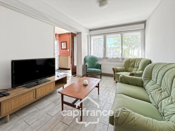 BEGLES (33) proche BORDEAUX, Maison à fort potentiel-jardin-parking