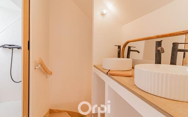 Maison à vendre    9 pièces • 321 m2 Carnac