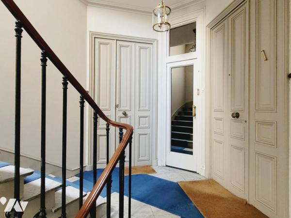 Paris 17e - Argentine - 4 pièces          au 2ème étage de 109m²