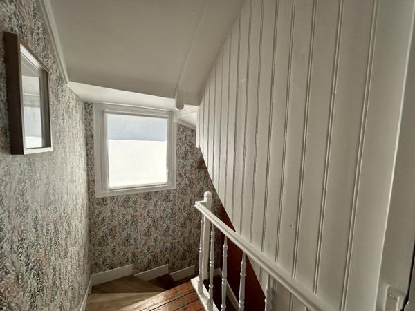 MAGNIFIQUE MAISON AVEC GARAGE DE 55 M2 A 5 MNS DE LA GARE.