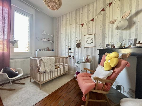 MAGNIFIQUE MAISON AVEC GARAGE DE 55 M2 A 5 MNS DE LA GARE.