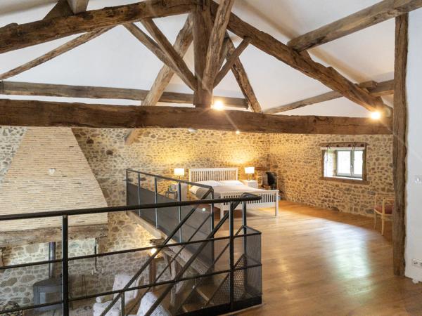 Maison à vendre à Terres-de-Haute-Charente (16270) - Charente