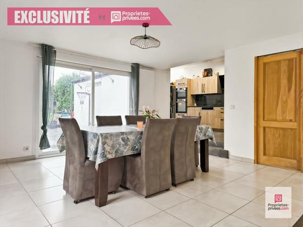 WATTRELOS limite Herseaux, maison de 170m2  avec 3 chambres, bureau, jardin, garage