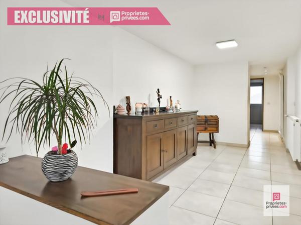 WATTRELOS limite Herseaux, maison de 170m2  avec 3 chambres, bureau, jardin, garage