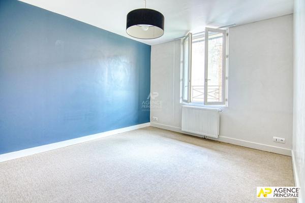 Versailles Notre-Dame Maison ancienne de 5 pièces 113 m² carrez avec jardin de 104 M² €1 200 000 ** - Référence 27702
