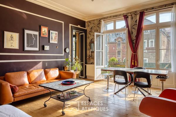 Appartement de charme avec balcon dans une maison de maître