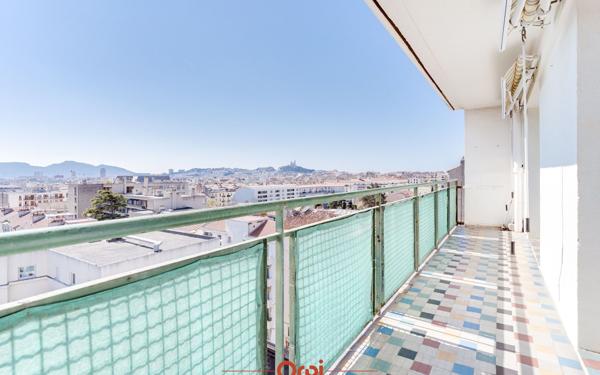 Appartement à vendre    3 pièces • 73 m2 Marseille 4